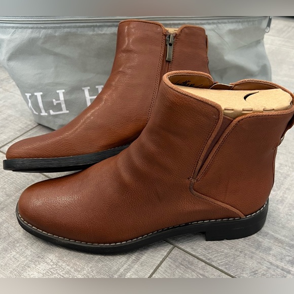 Franco Sarto Marcus Bootie - Women's Size 8 - Cognac Leather - Picture 3 of 6